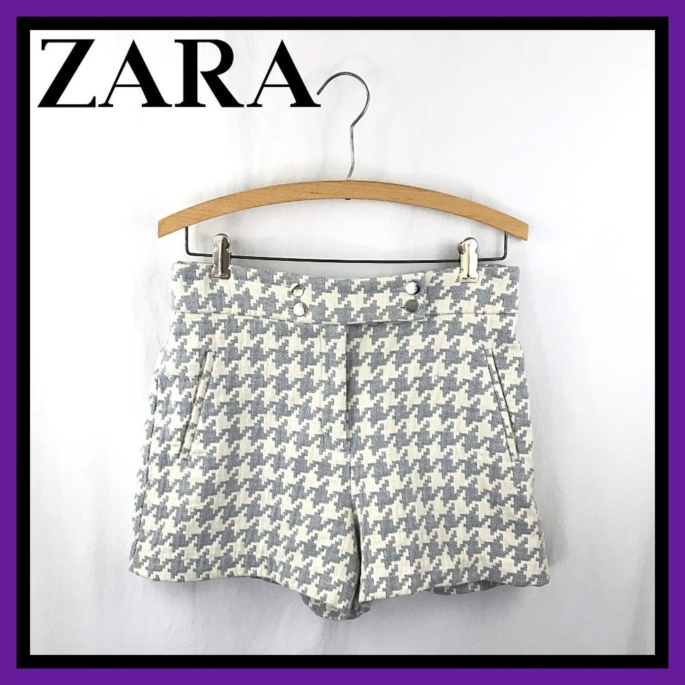 Zara Basic Shorts W/ Geometric Print - image 1